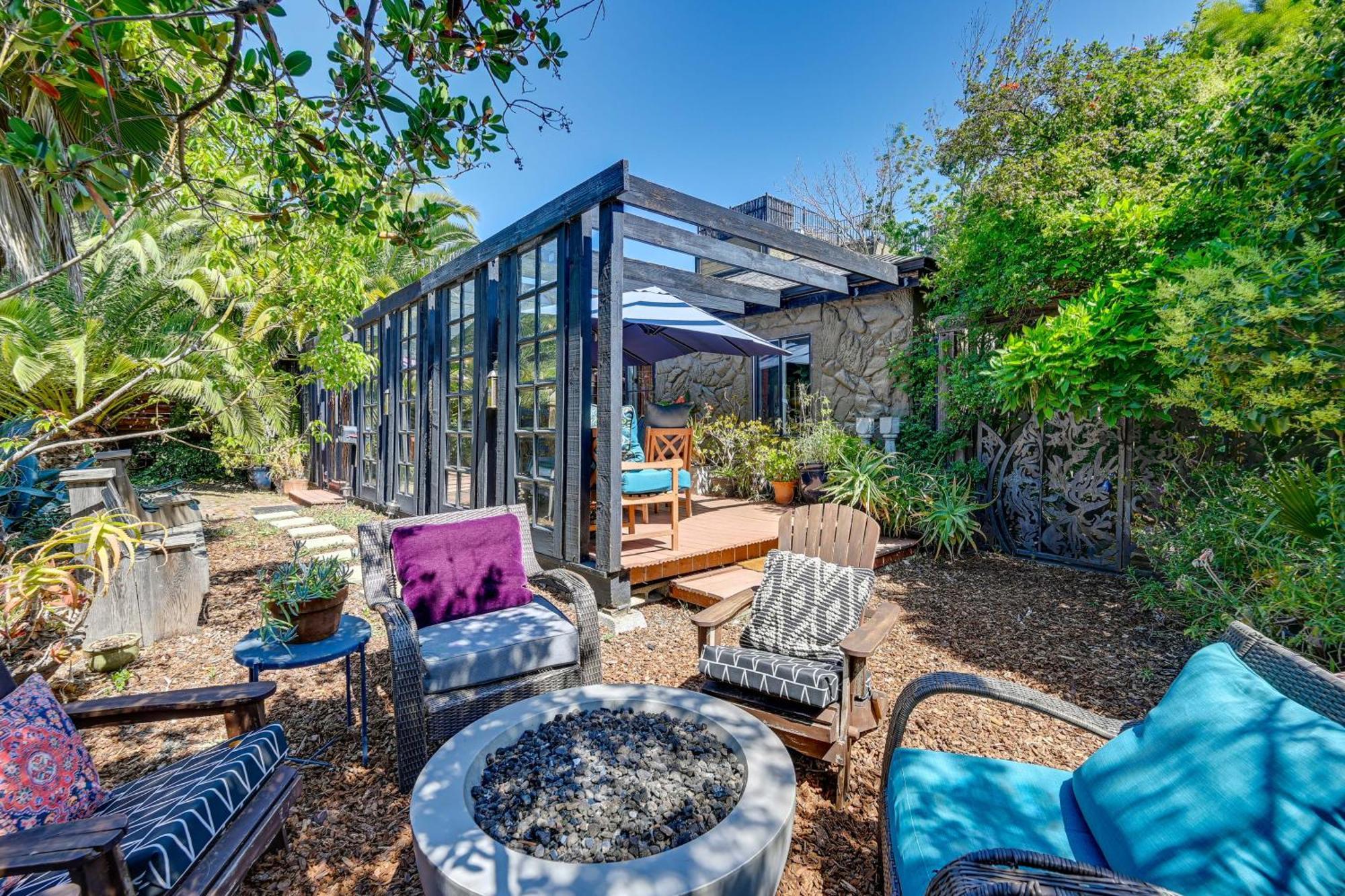 Bohemian Wonderland Benicia Bungalow With Pergola! 외부 사진